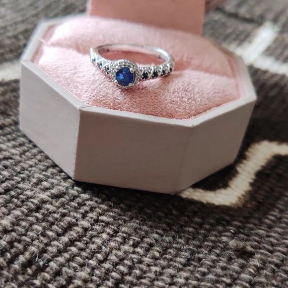 Engagement Ring - Picture 2 of 6